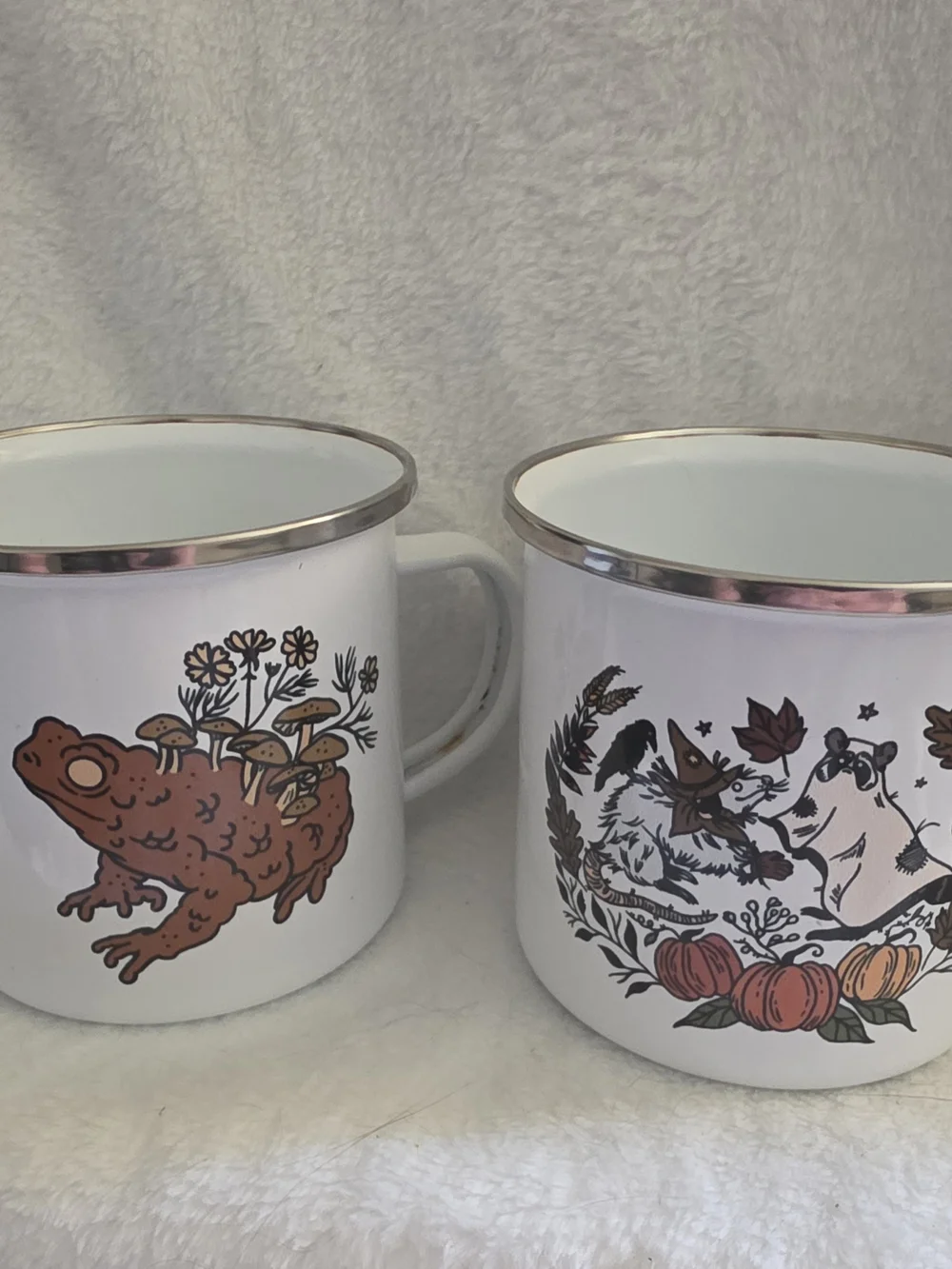 🍂 Vintage-Vibe Goblincore & Whimsical Autumn Enamel Mug Set 🐸